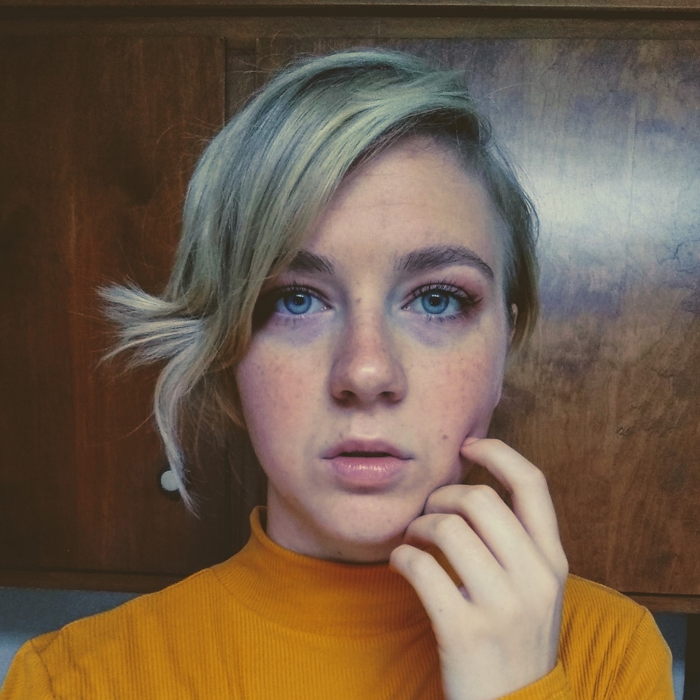 Meet your Posher, Lydia